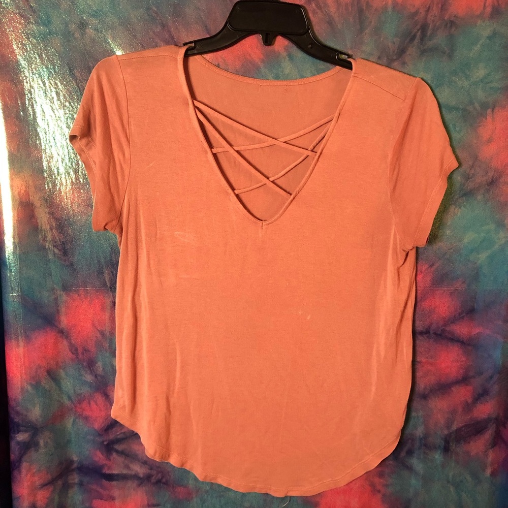 🦋Rue 21 pink shirt w/ criss-cross design